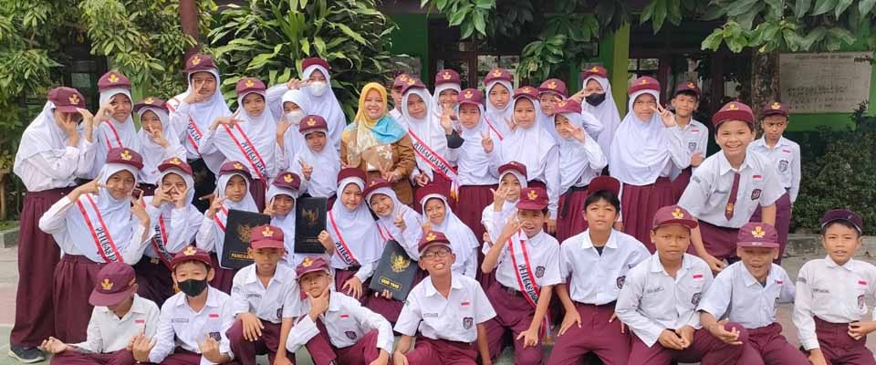 Foto Bersama Siswa Kelas VI